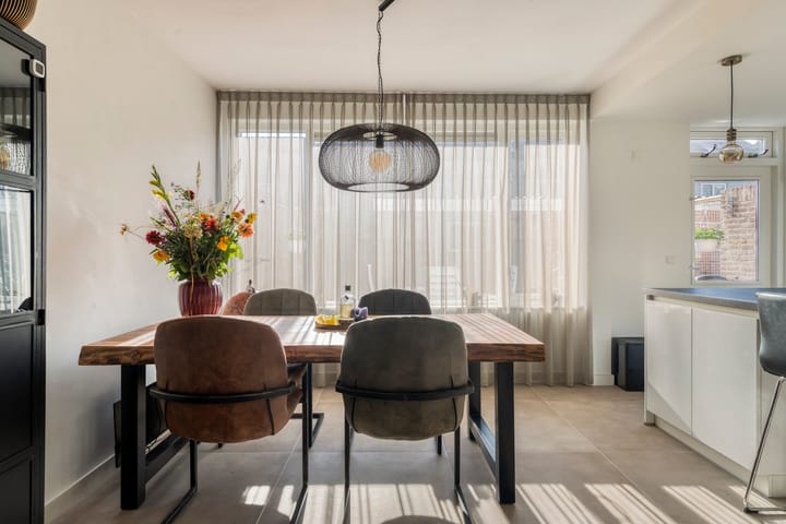 Foto 12 van Tilburglaan 19