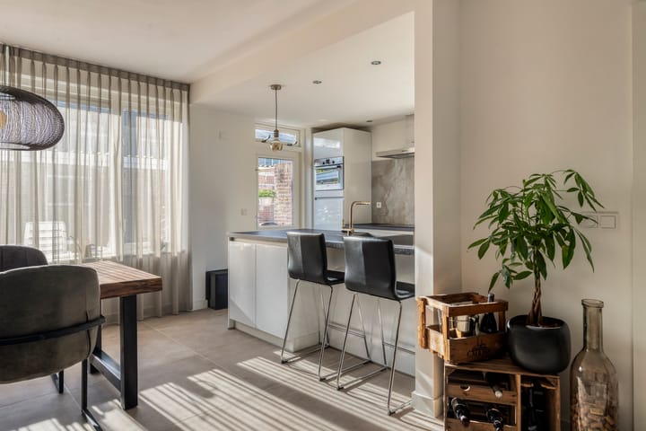 Foto 13 van Tilburglaan 19