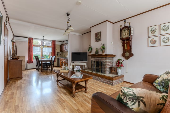 Foto 2 van Bleekersstraat 4