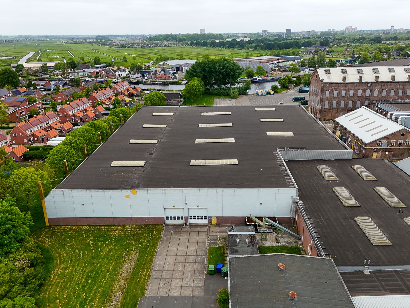 Bekijk foto 2 van Halmstraat 3