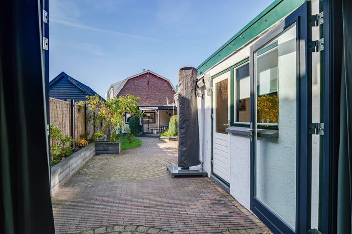 Foto 24 van Parallelweg SS 98