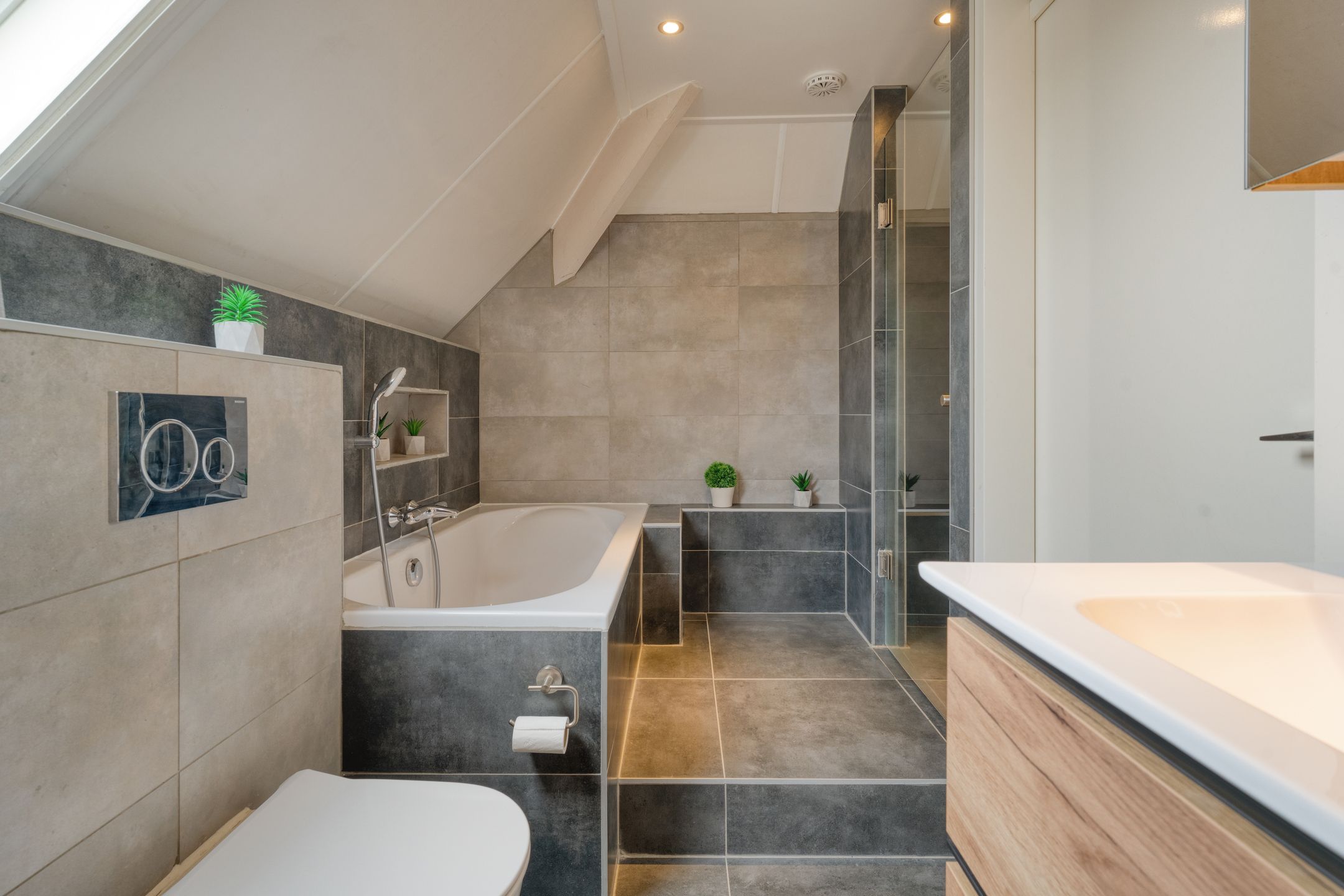 Foto 33 van Floralaan 130