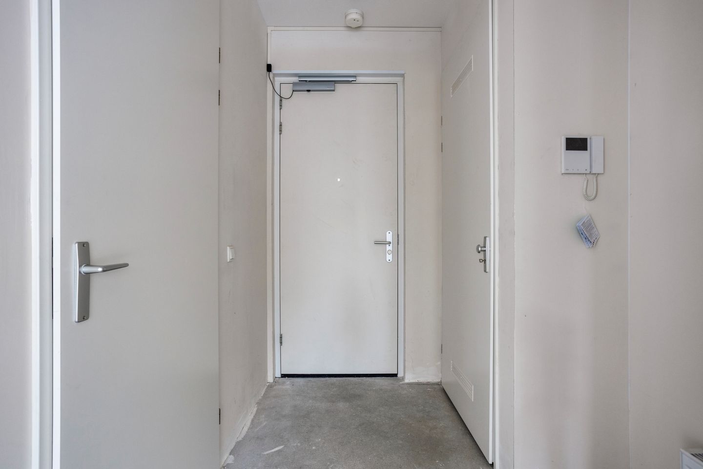 Photo 10 of Oranjelaan 1