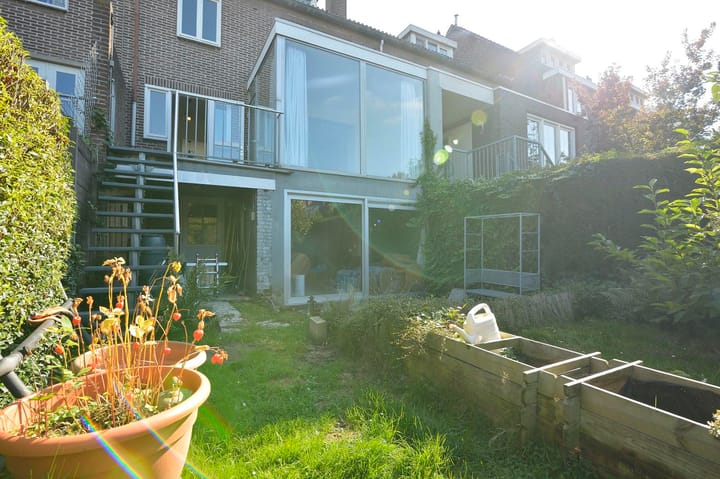 Foto 59 van Burg. Waszinkstraat 101