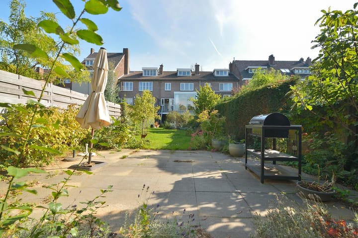 Foto 36 van Burg. Waszinkstraat 101