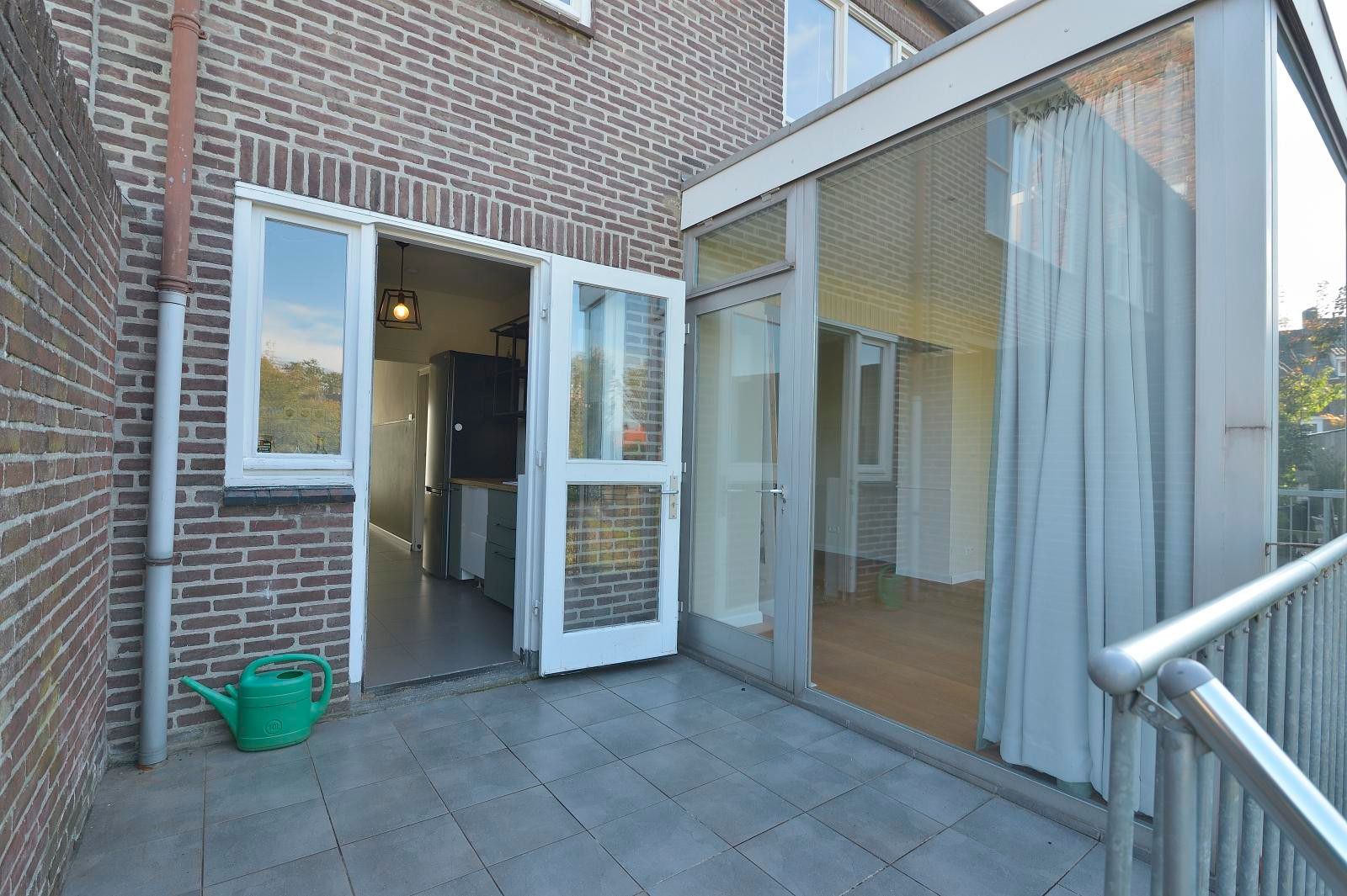 Foto 33 van Burg. Waszinkstraat 101