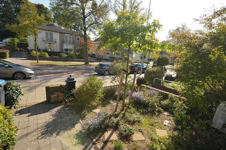 Foto 7 van Burg. Waszinkstraat 101