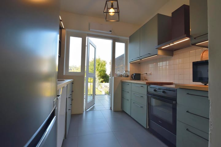 Foto 25 van Burg. Waszinkstraat 101