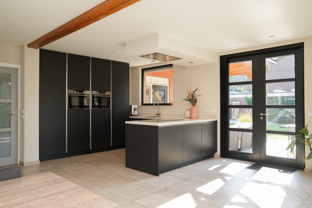 Foto 2 van Lariestraat 31