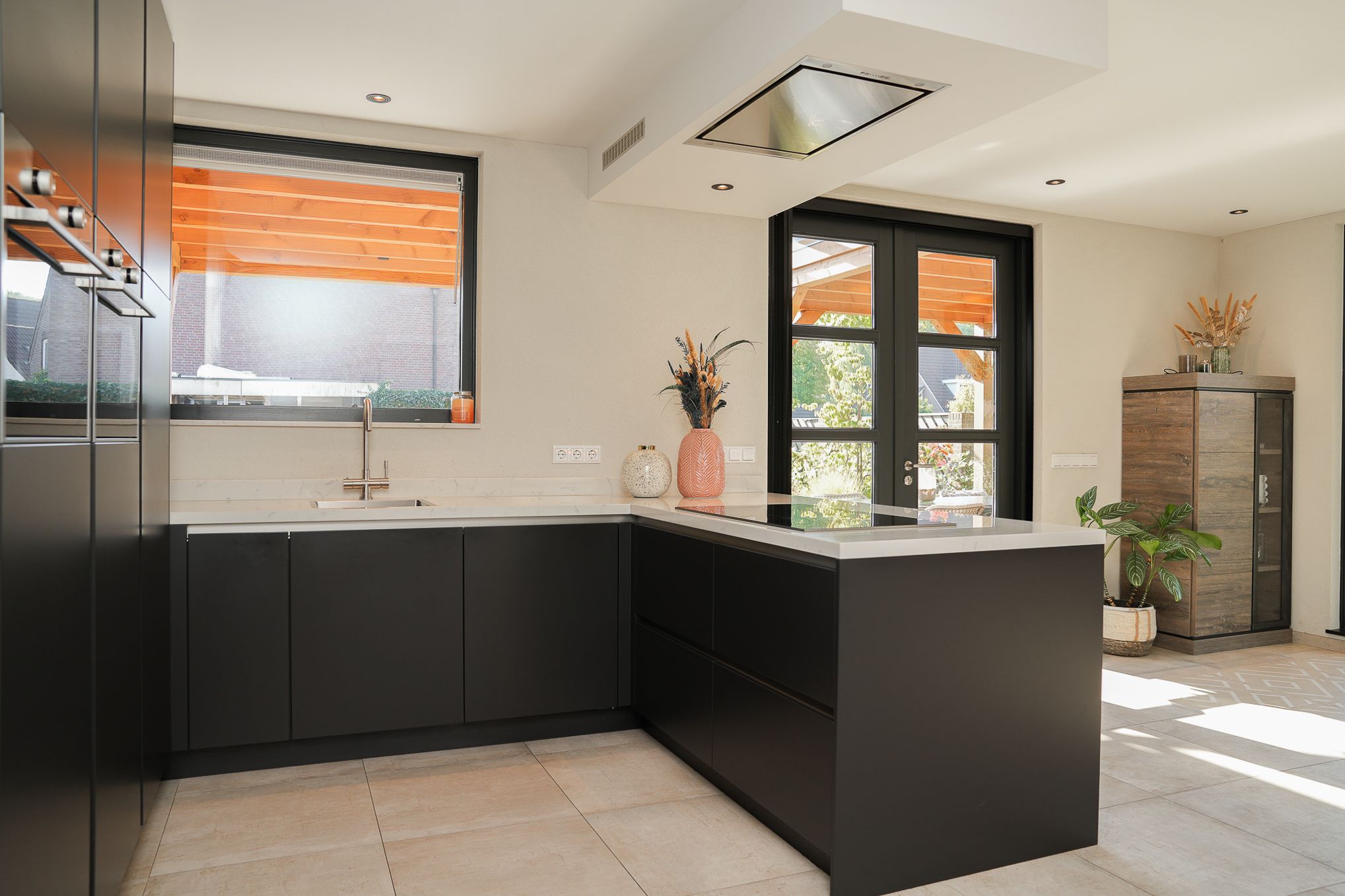 Foto 6 van Lariestraat 31