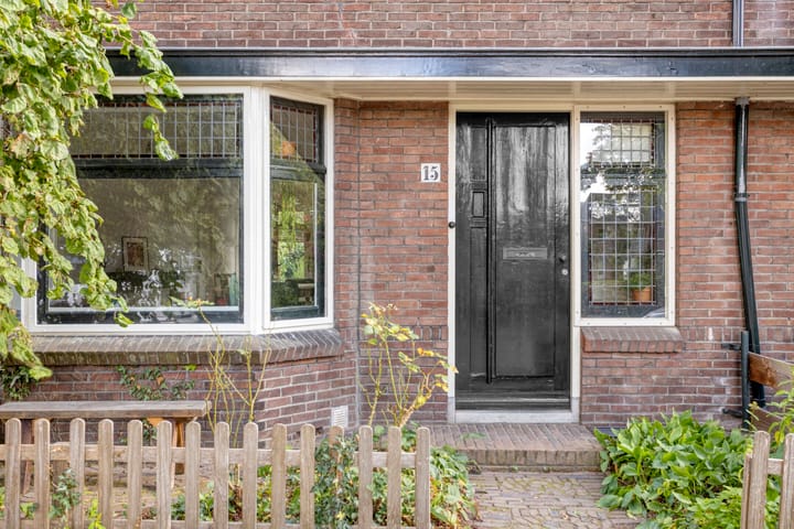 Foto 3 van Hobbemakade 15