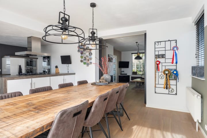 Photo 19 of Mounewei 31