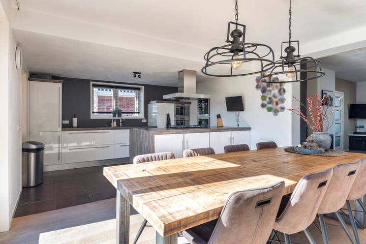 Photo 20 of Mounewei 31