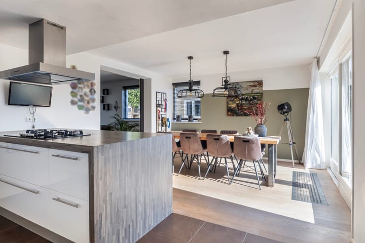 Photo 25 of Mounewei 31