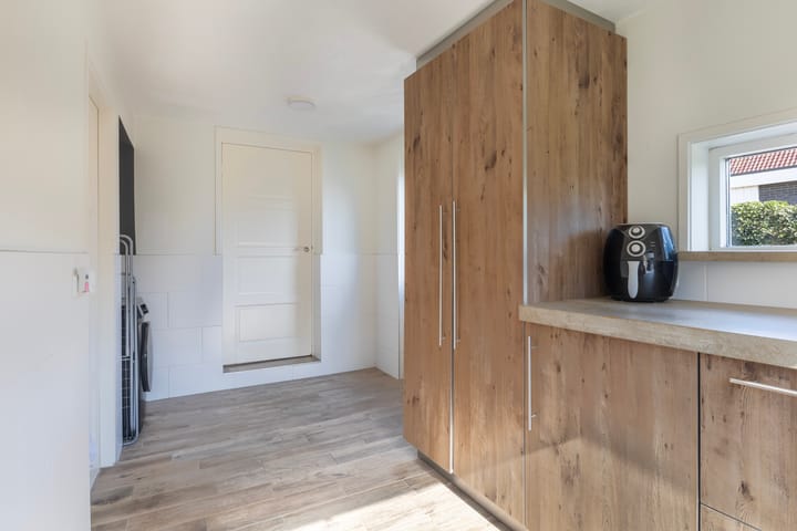 Photo 36 of Mounewei 31