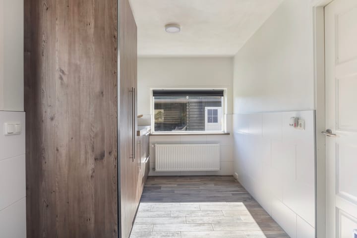 Photo 37 of Mounewei 31