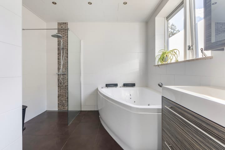 Photo 54 of Mounewei 31