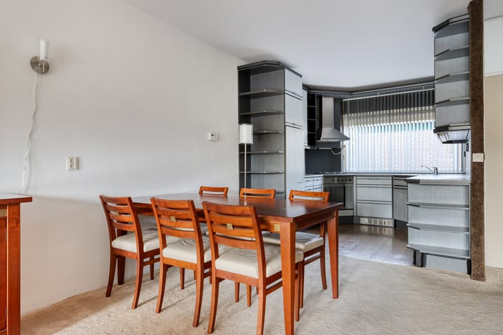 Photo 11 of Drevel 32