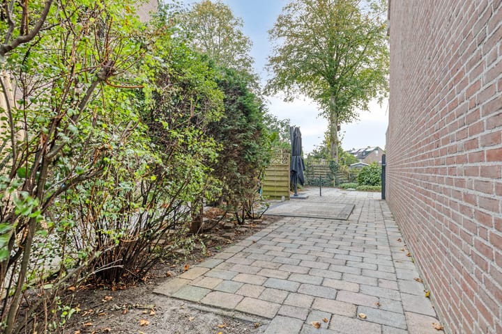 Photo 26 of Drevel 32