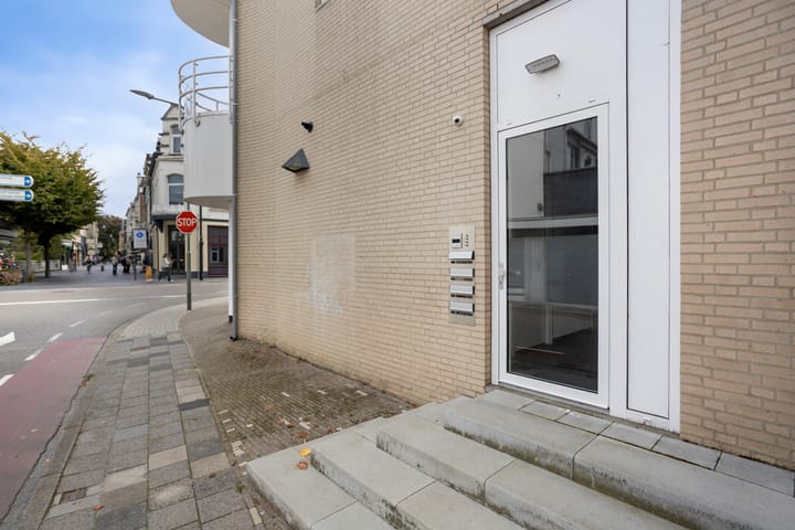 Photo 7 of Oranjelaan 1-D