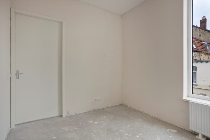 Photo 18 of Oranjelaan 1-D