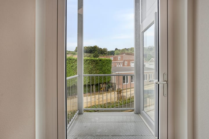 Photo 24 of Oranjelaan 1-D