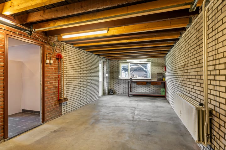 Photo 21 of Muncadostraat 9