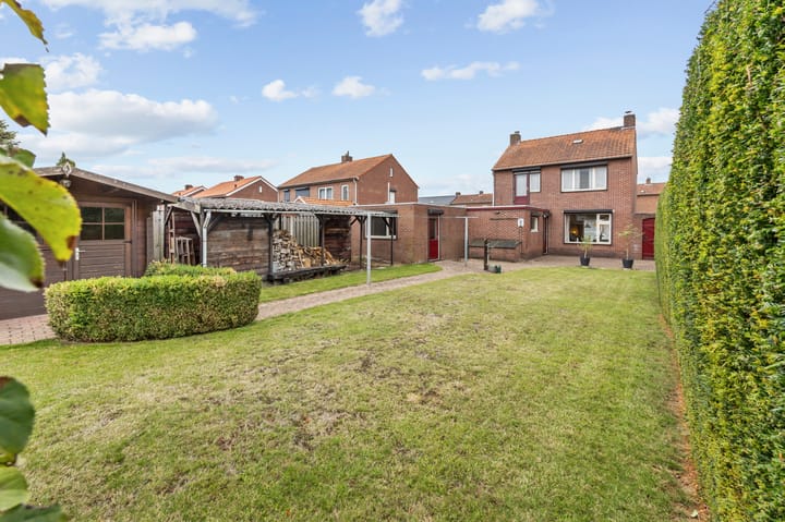 Photo 39 of Muncadostraat 9