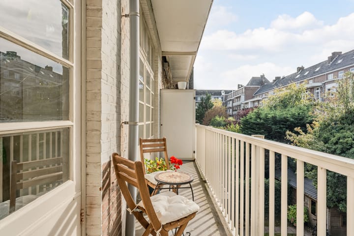 Foto 10 van Rubensstraat 74-2