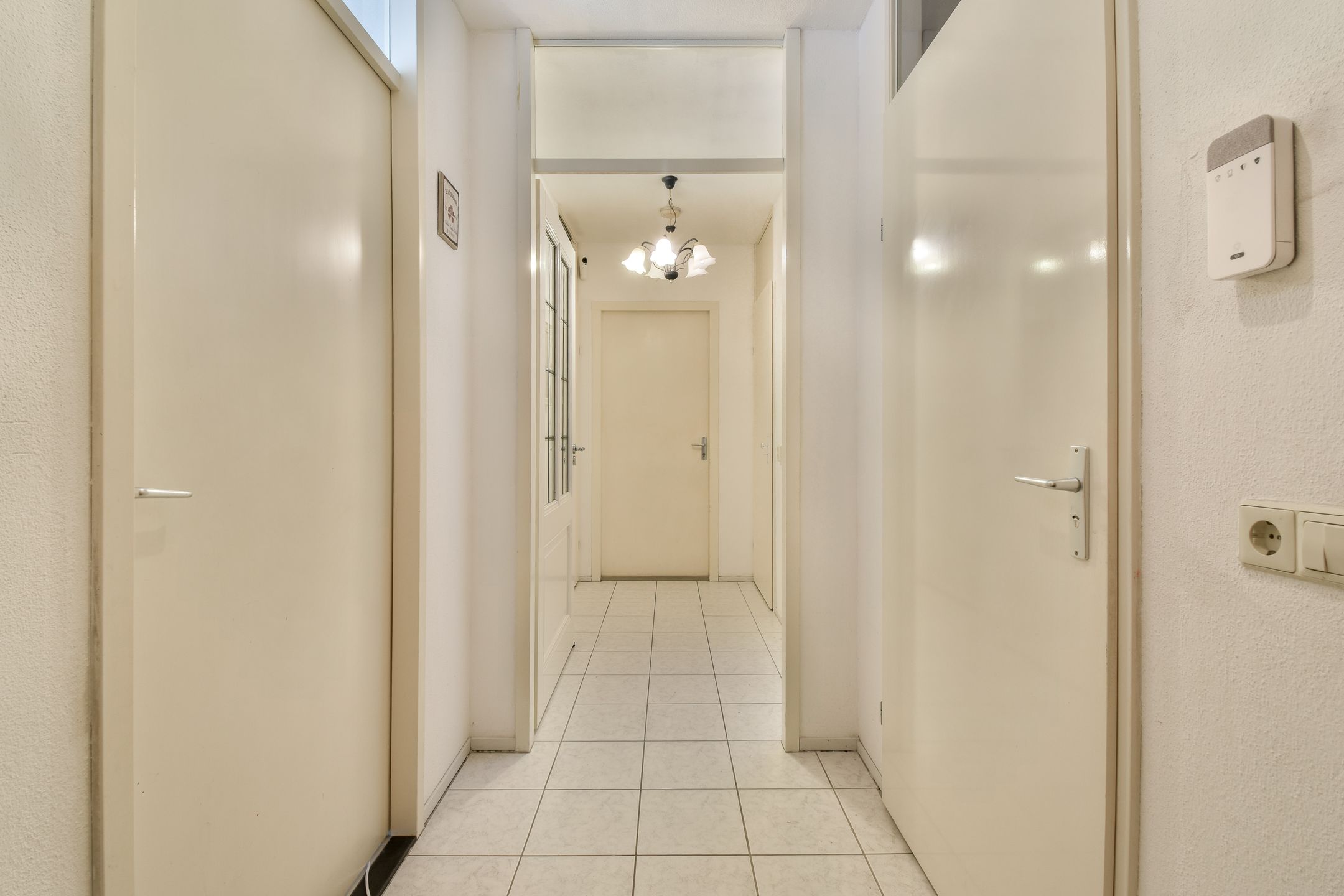 Foto 24 van Raoul Wallenberghofje 8