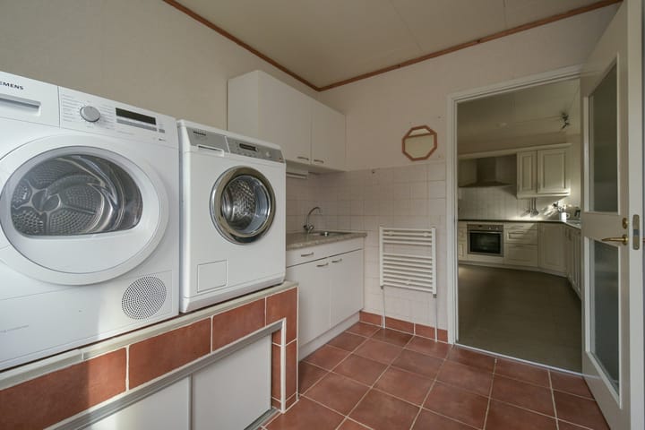 Foto 19 van Burgemeester Wuiteweg 154