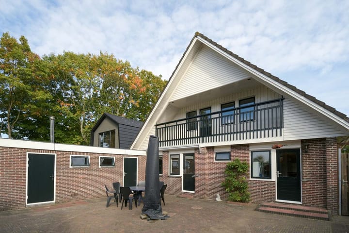 Foto 47 van Burgemeester Wuiteweg 154