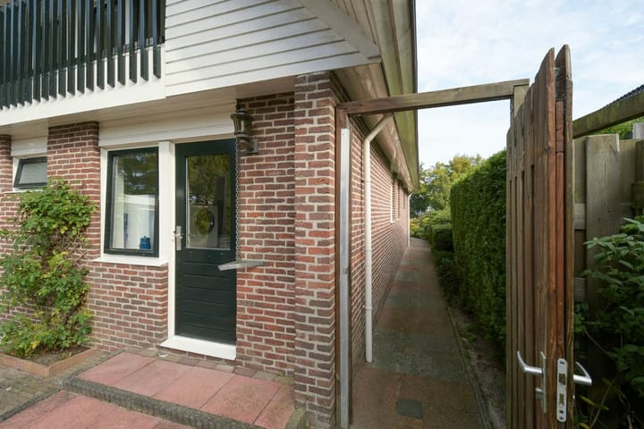 Foto 61 van Burgemeester Wuiteweg 154