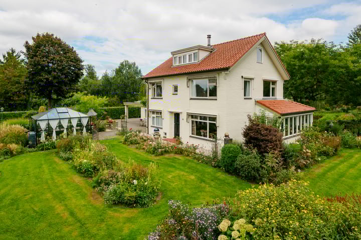 Bouwmeesterstraat 32 main image