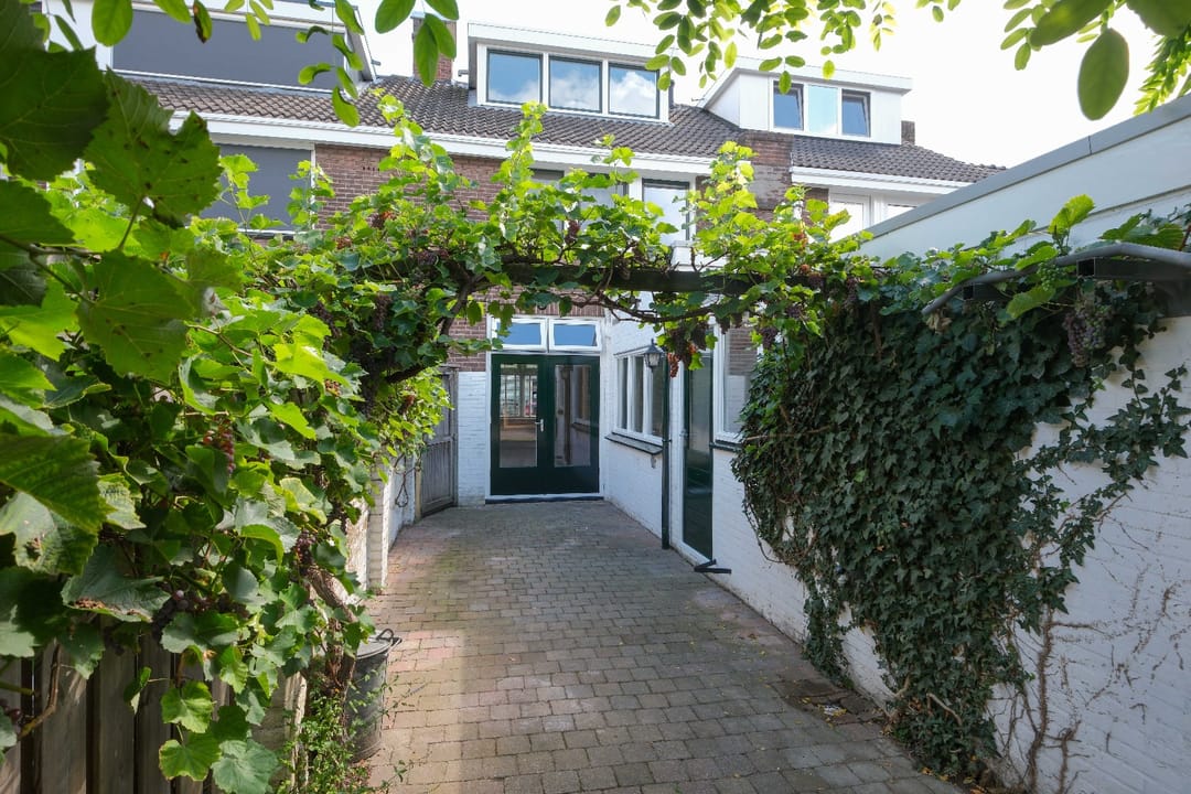 Photo 2 of Toekomststraat 126