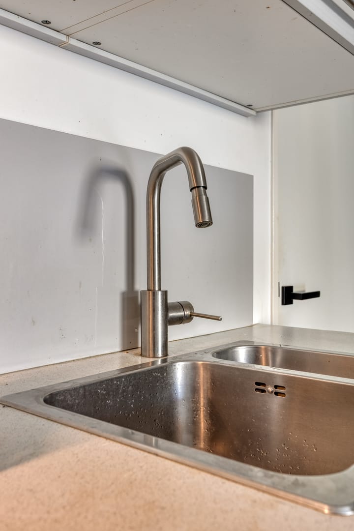 Photo 9 of Robert Scottstraat 10