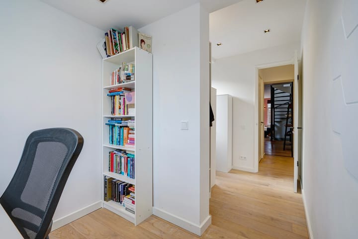 Foto 26 van Zandvoortstraat 10