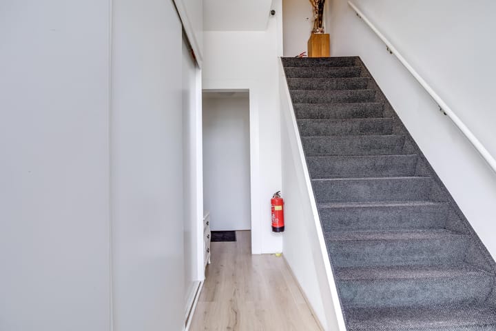 Photo 5 of Hellingstraat 1-C