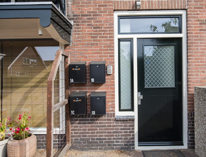 Photo 3 of Hellingstraat 1-C