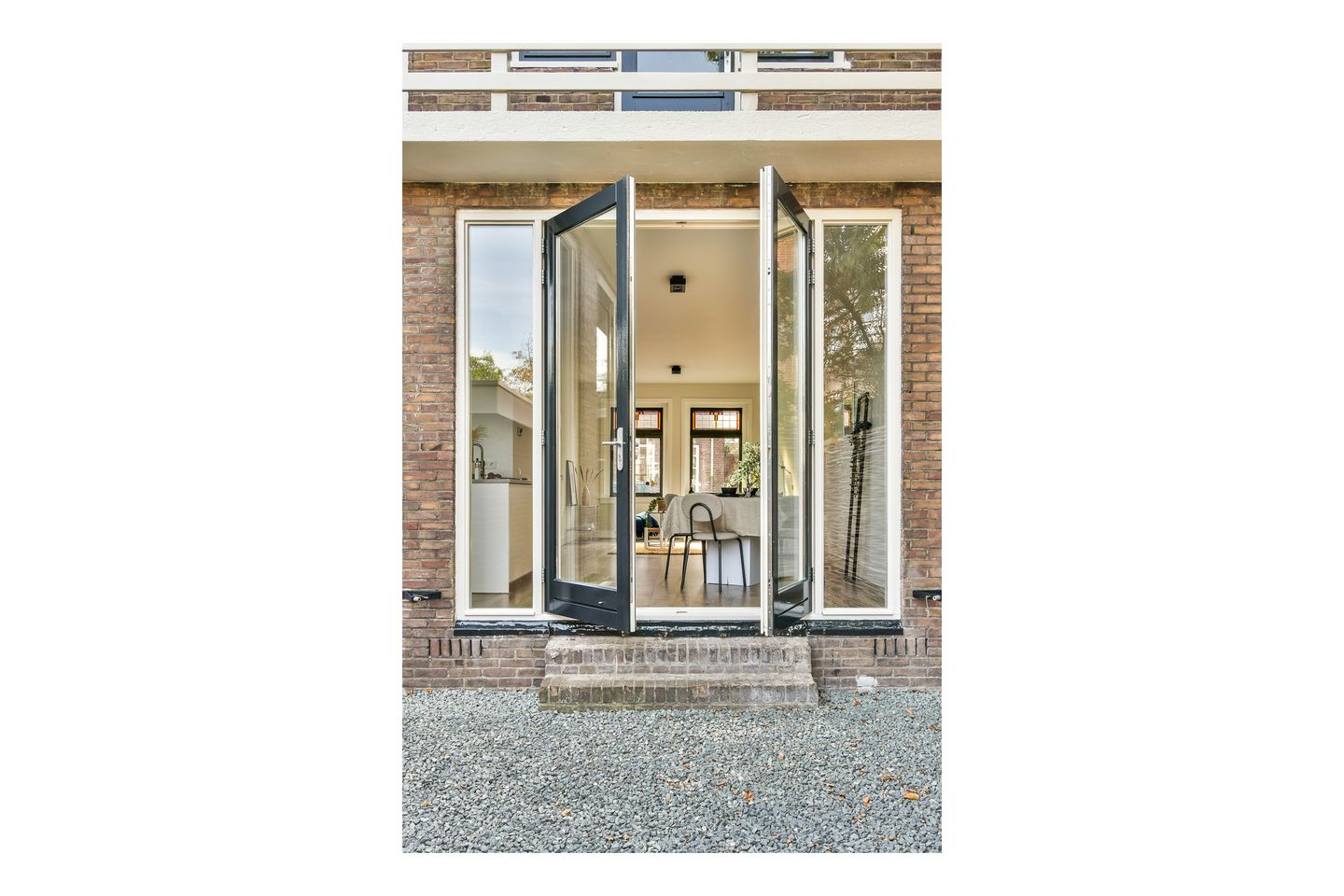 Photo 10 of Henriëtte Ronnerstraat 2