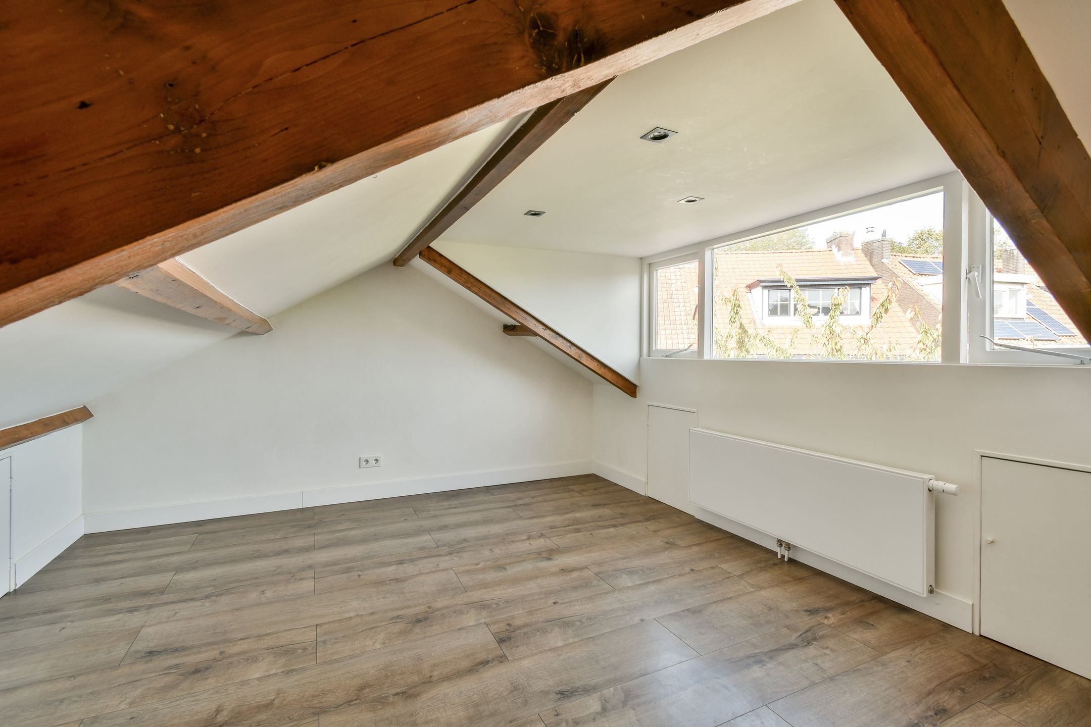 Photo 24 of Henriëtte Ronnerstraat 2