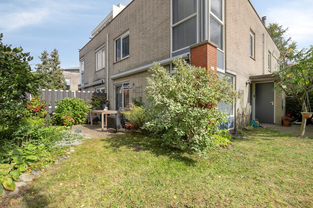 Foto 2 van Marga Klompélaan 88