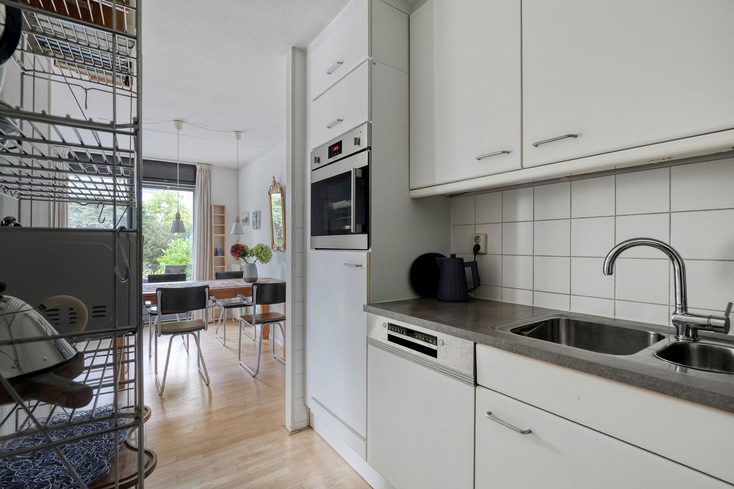 Foto 10 van Marga Klompélaan 88