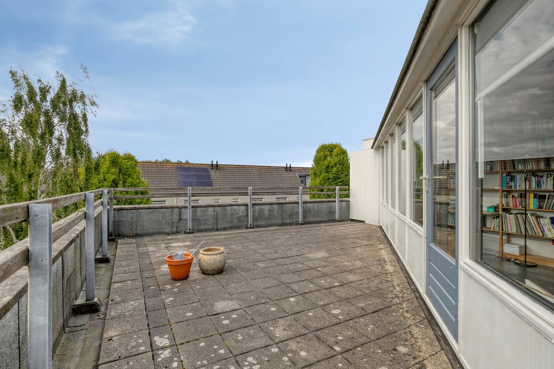 Foto 22 van Marga Klompélaan 88