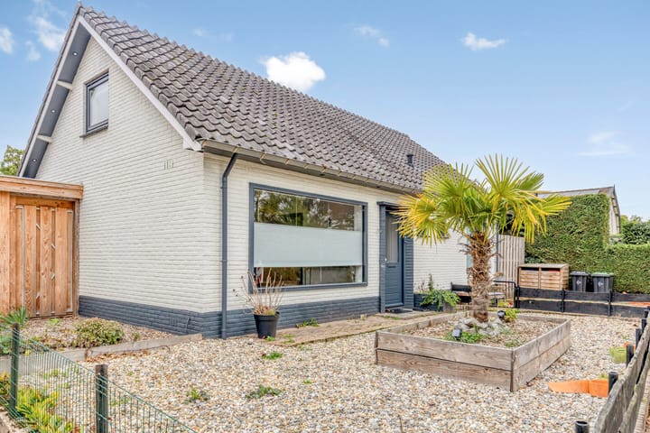 Photo 5 of Jeudestraat 77