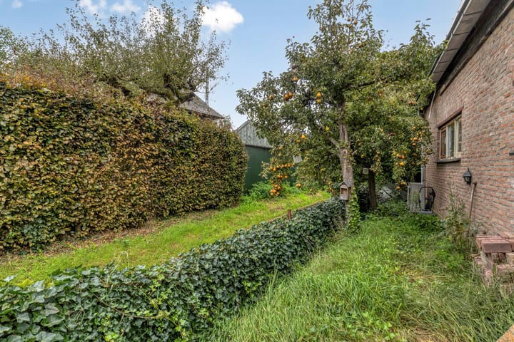 Photo 36 of Jeudestraat 77