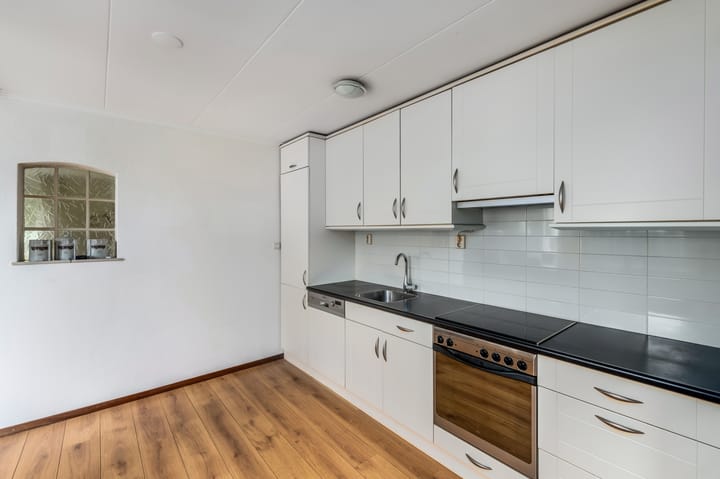 Foto 10 van Bernhardlaan 83