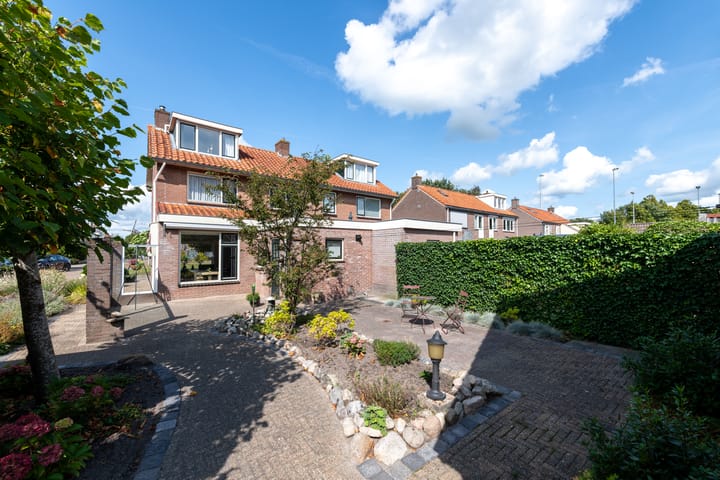 Foto 43 van Bernhardlaan 83