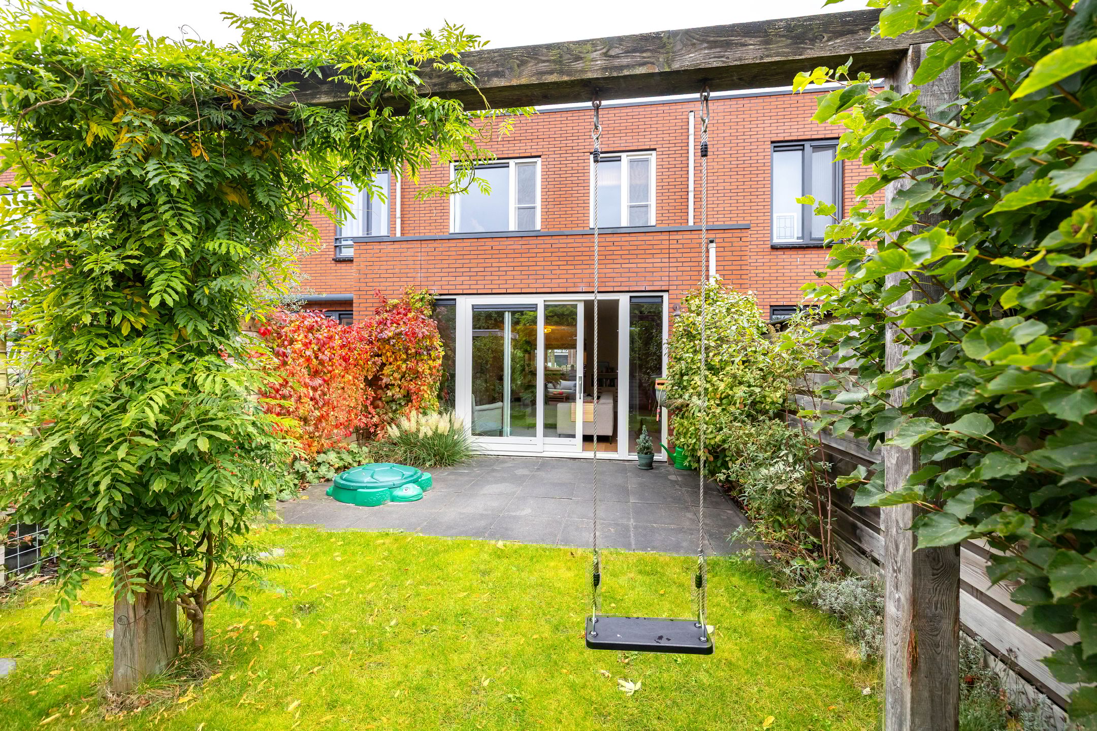 Photo 27 of Joeswerd 45