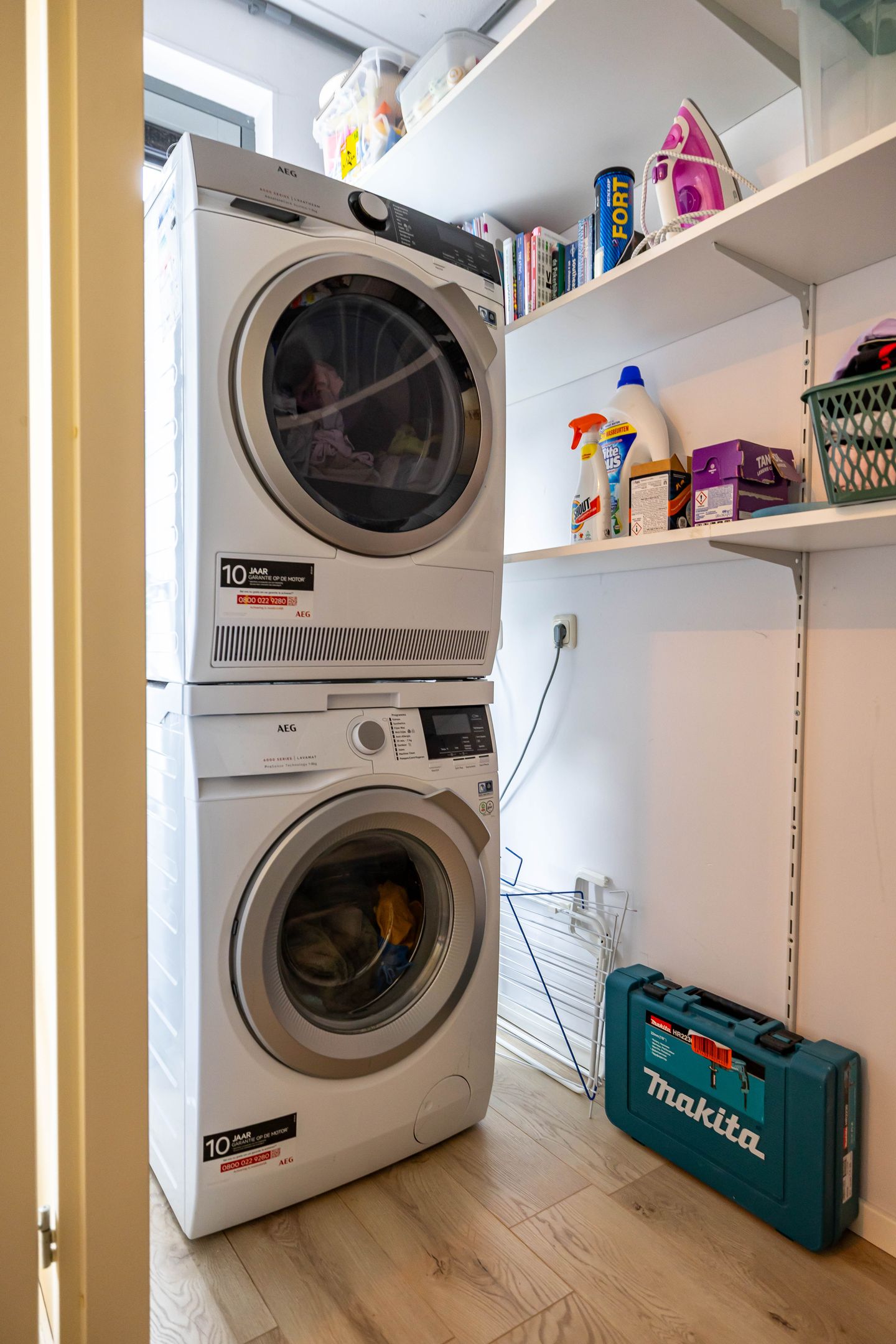 Photo 25 of Joeswerd 45